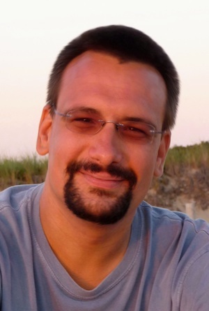 Headshot of Simon Urbanek
